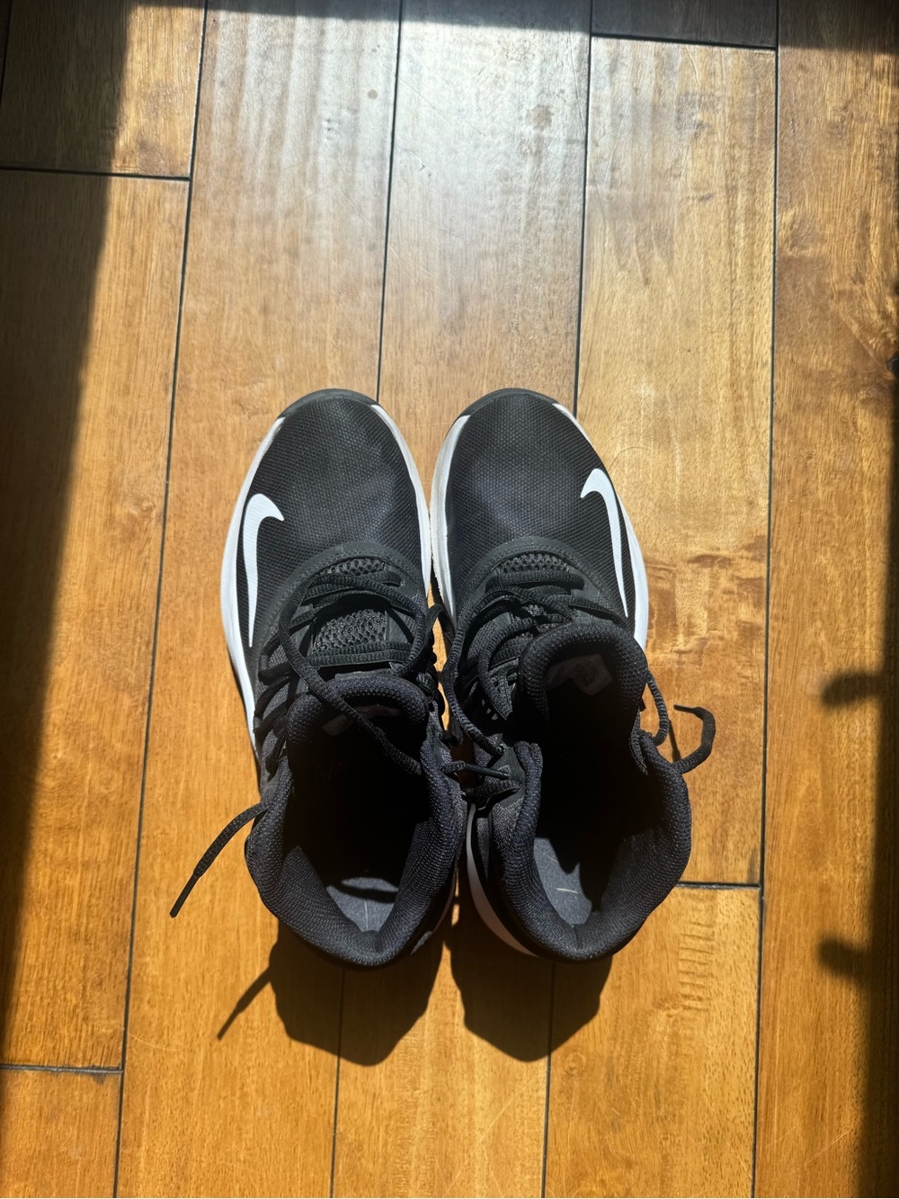 Nike Men's Black Basketball Shoes 9.5 - Picture 8 of 9